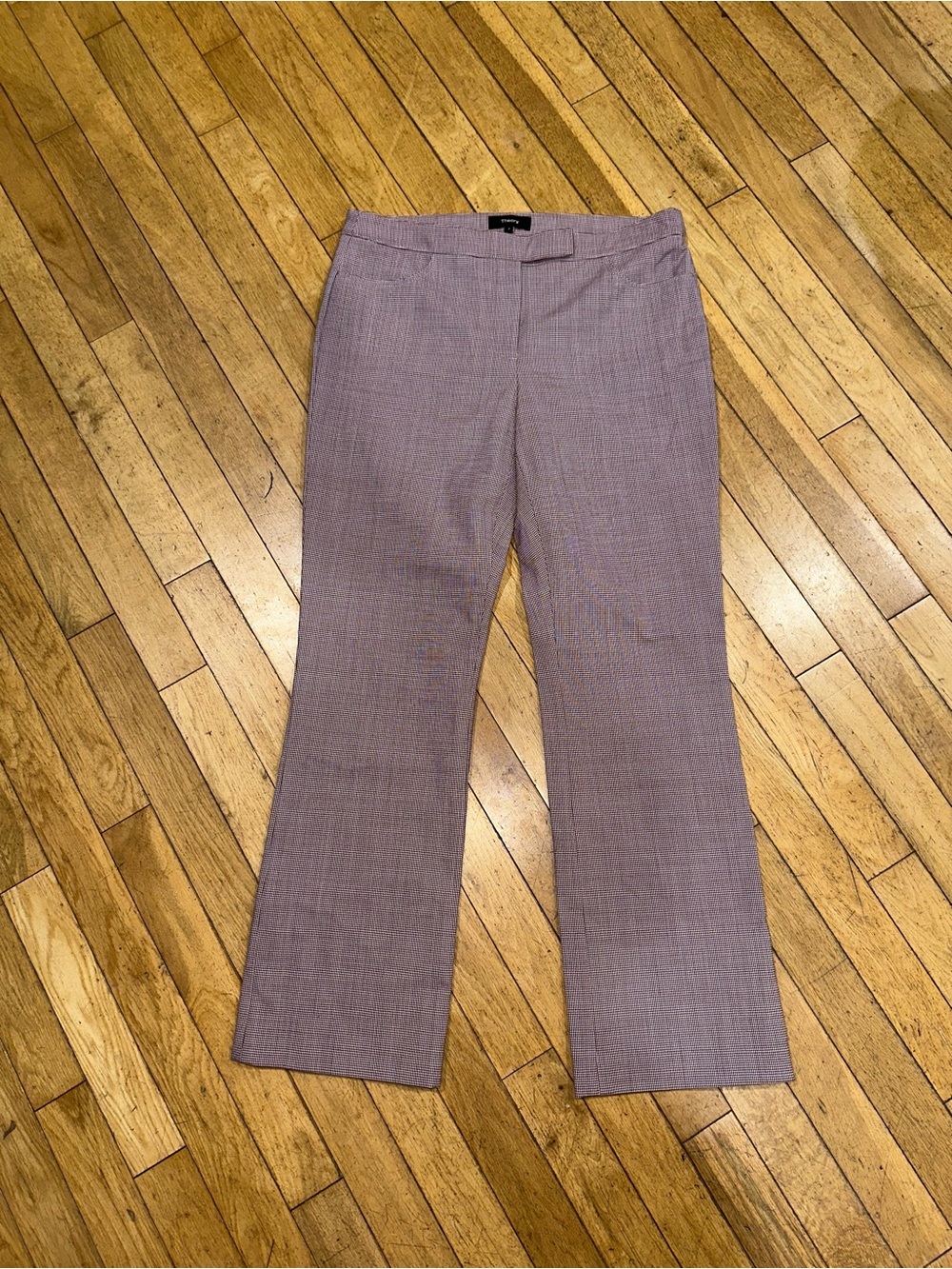 NWT Women’s Theory crop pant red multi hounds Portland